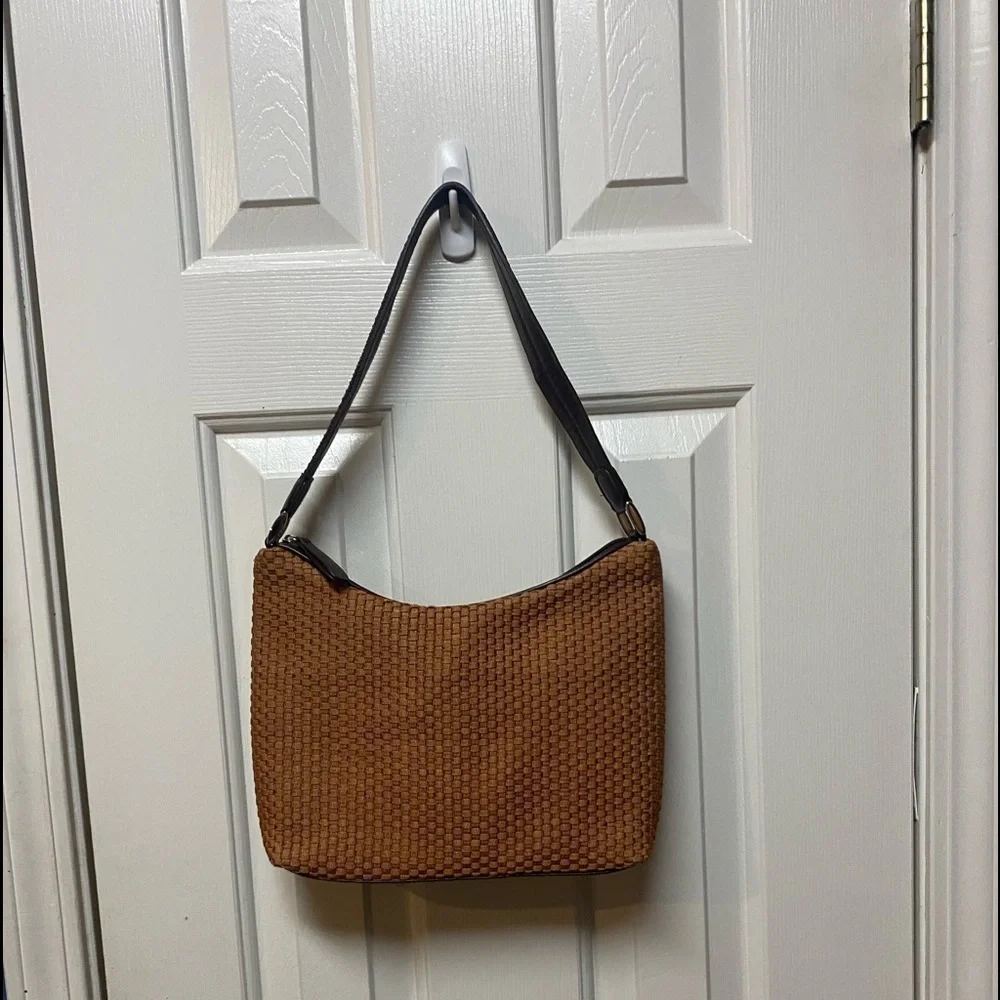 Coldwater Creek Small Brown Woven Shoulder Hand Bag Zip Closure Inside Pockets.